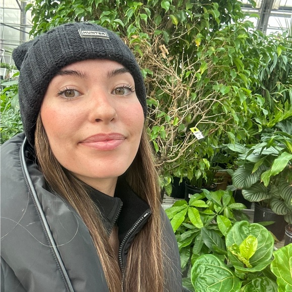 Meet your Posher, Taylor - Picture 1 of 1